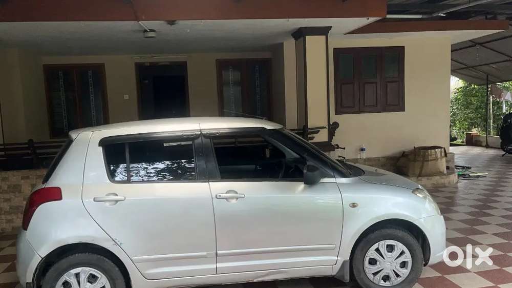 Maruti Suzuki Swift 2005 Petrol 147000 Km Driven