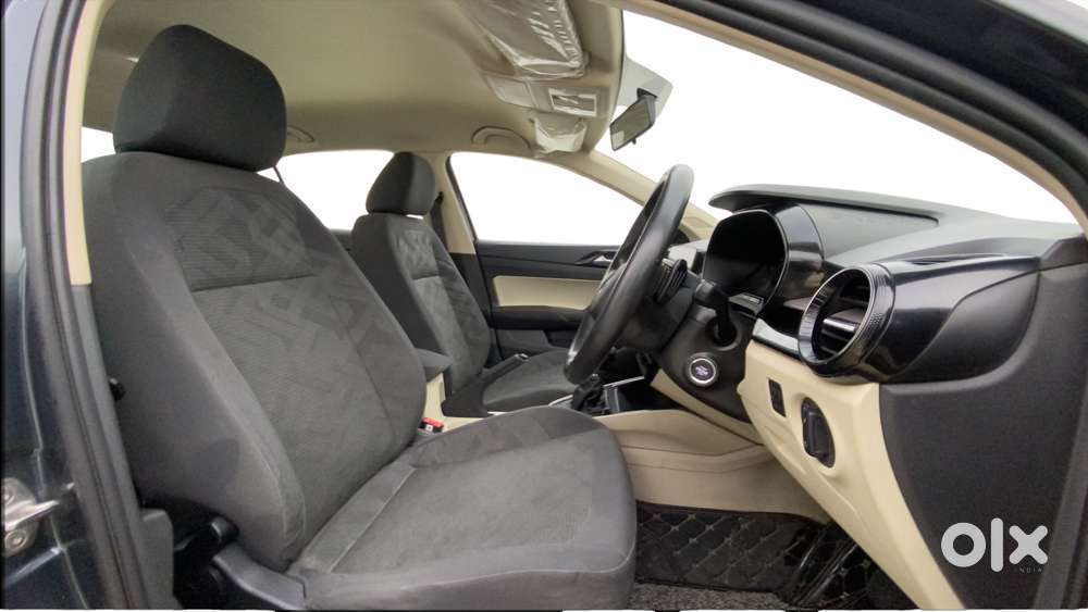 Skoda Slavia 1.0 Ambition Tsi At, 2022, Petrol