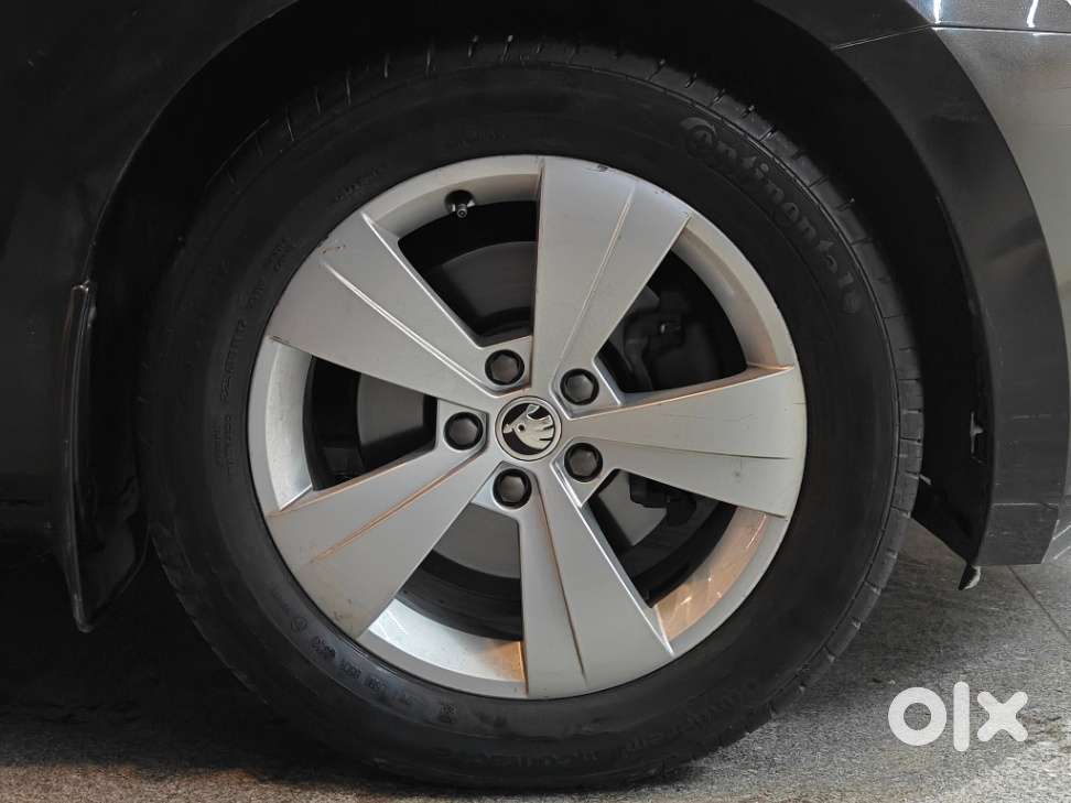 Skoda Superb Style 1.8 Tsi At, 2018, Petrol