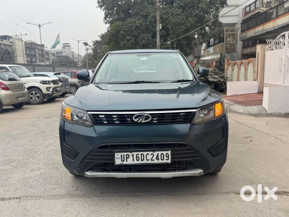 Mahindra Xuv300 W4, 2022, Petrol