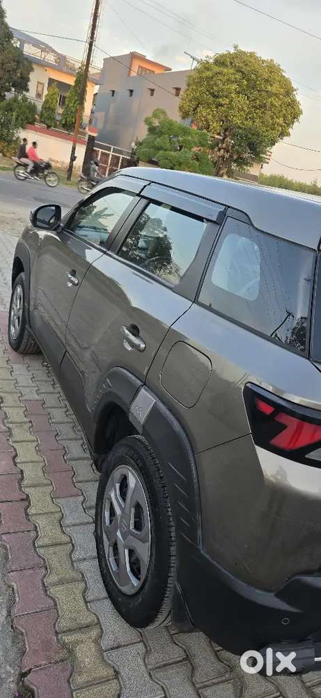Maruti Suzuki Brezza 1.5 Lxi Cng 2024