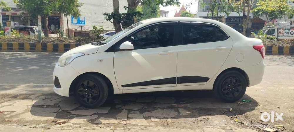 Hyundai Xcent 2017 Petrol + Cng 65000km Running