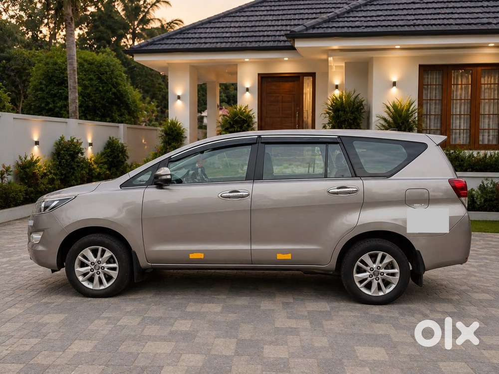 Toyota Innova Crysta 2.7 Gx Mt 8s, 2017, Diesel