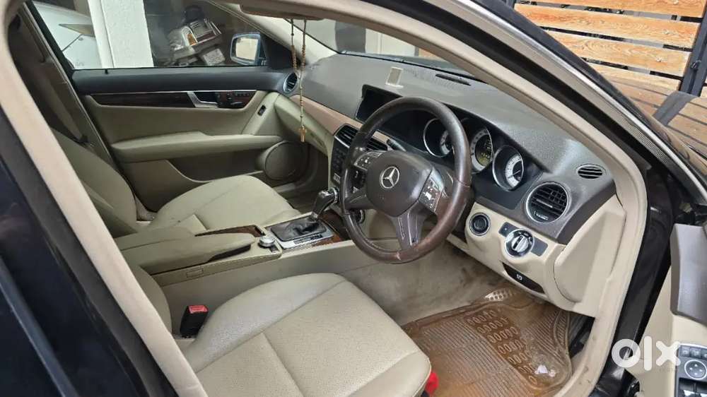 Mercedes-benz C Class 2012 Petrol Well Maintained