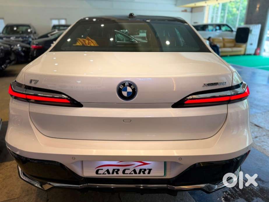 Bmw I7 Xdrive60, 2023, Electric