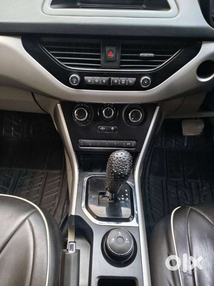 Tata Nexon 1.2 Revotron Xma, 2018, Petrol