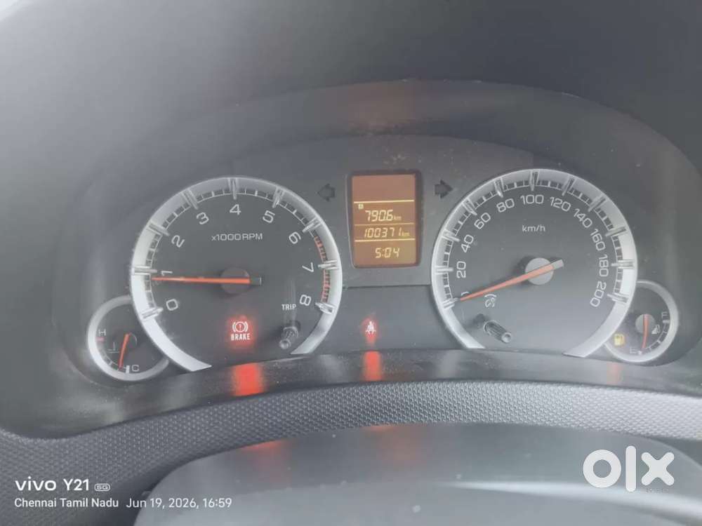 Maruti Suzuki Swift Vxi, 2012, Petrol
