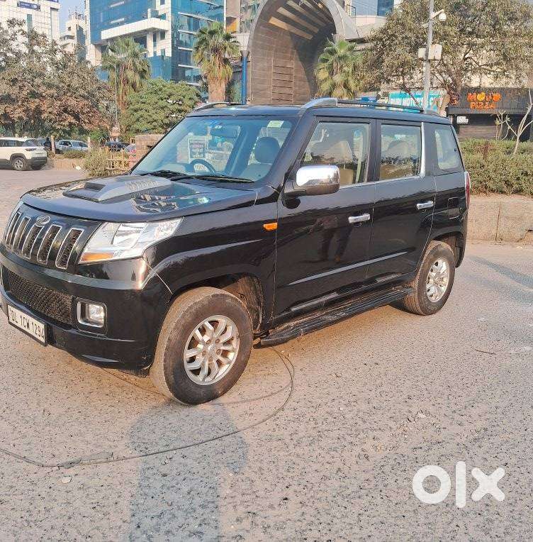 Mahindra Tuv 300 Mhawk100 T8 Amt, 2017, Diesel