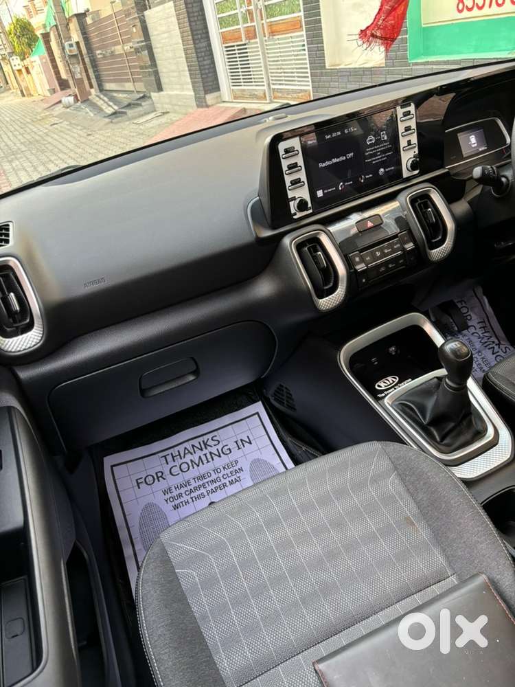 Kia Sonet Petrol 2021