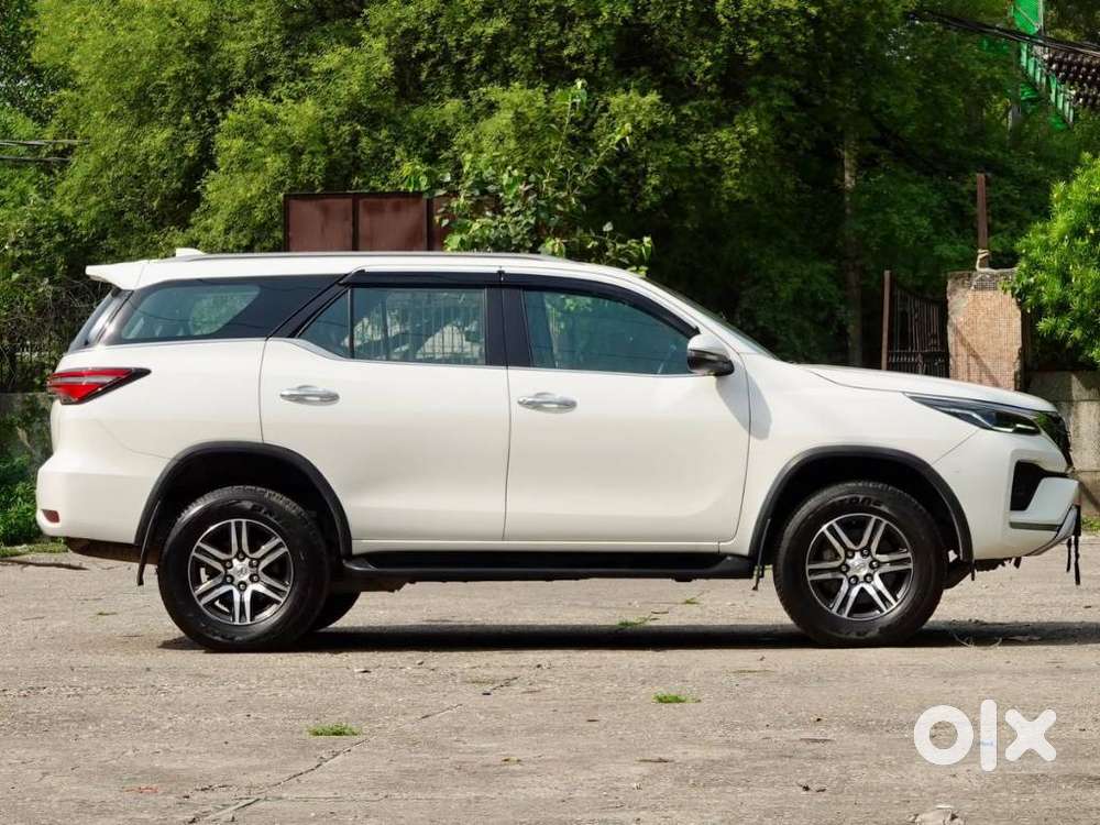 Toyota Fortuner 4x2 At 2.7 Petrol, 2024, Petrol