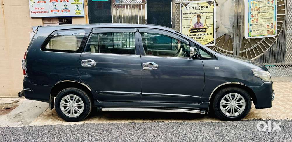 Toyota Innova 2.5 Gx 8 Seater Limited Edition, 2015, Diesel
