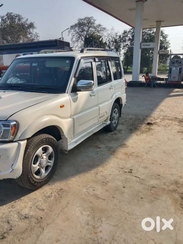 Mahindra Scorpio Classic 2013 Diesel 160000 Km Driven