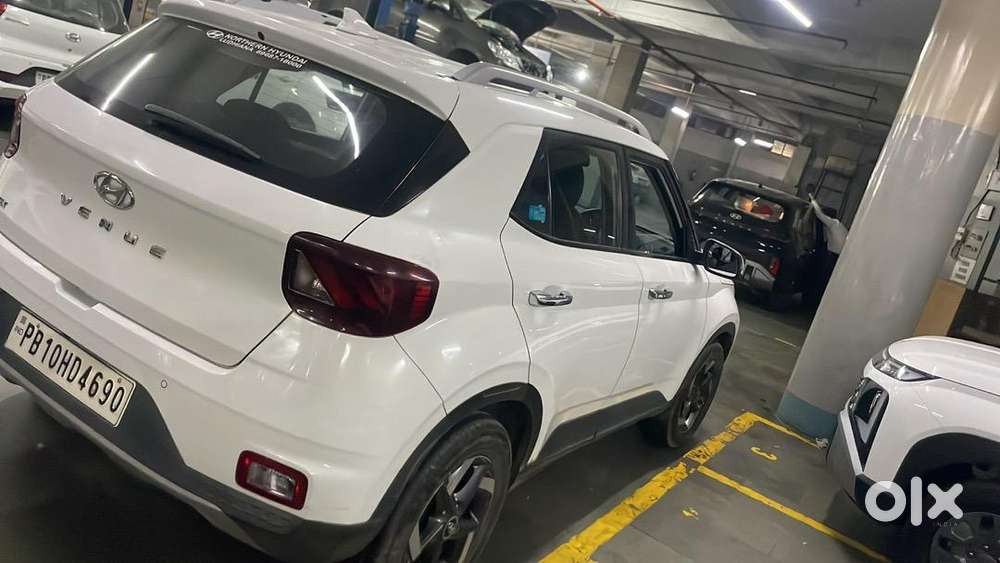 Hyundai Venue 2019 Diesel Well Maintained