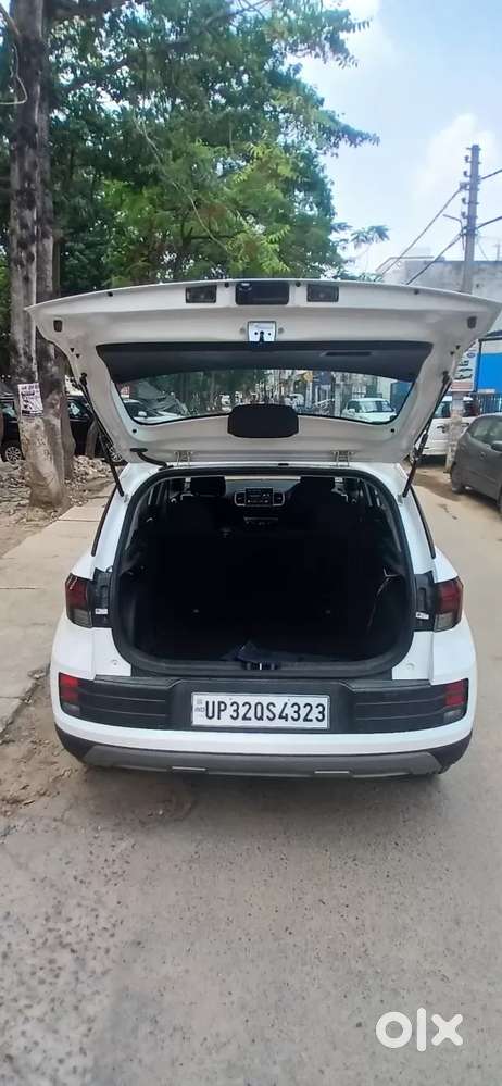 Hyundai Venue 1.2 S (o), 2025, Petrol