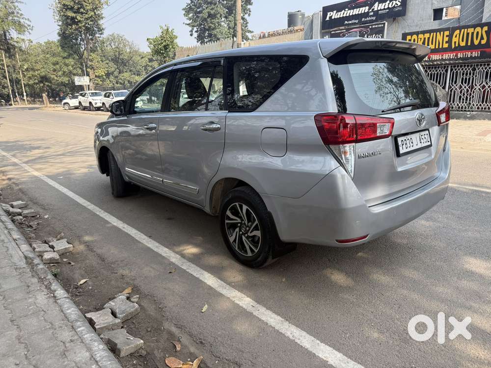 Toyota Innova Crysta 2.8 Gx At 8s, 2021, Diesel