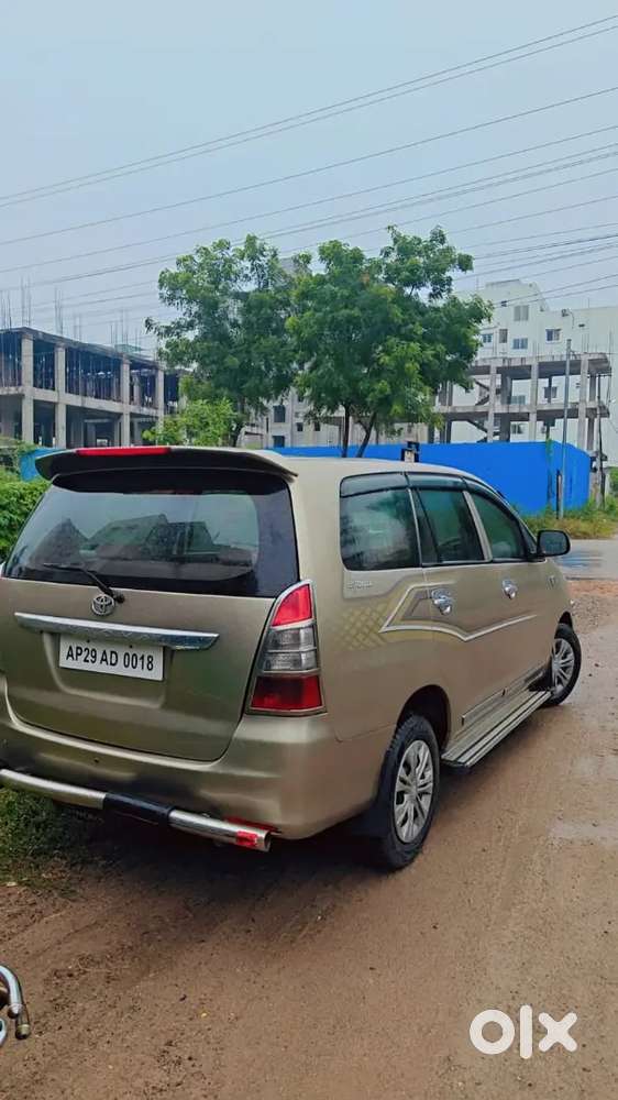 Toyota Innova 2.5 G Bsiii Diesel 2008 Expiry 2028 Dec