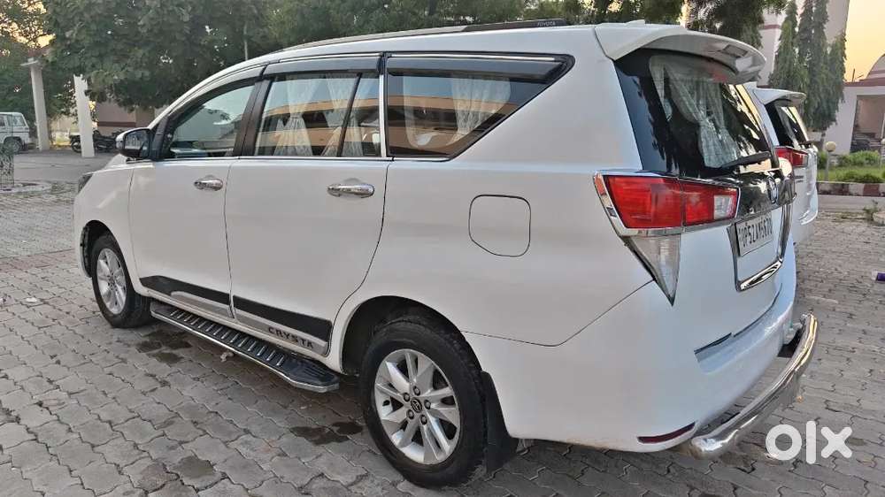 Toyota Innova Crysta 2017
