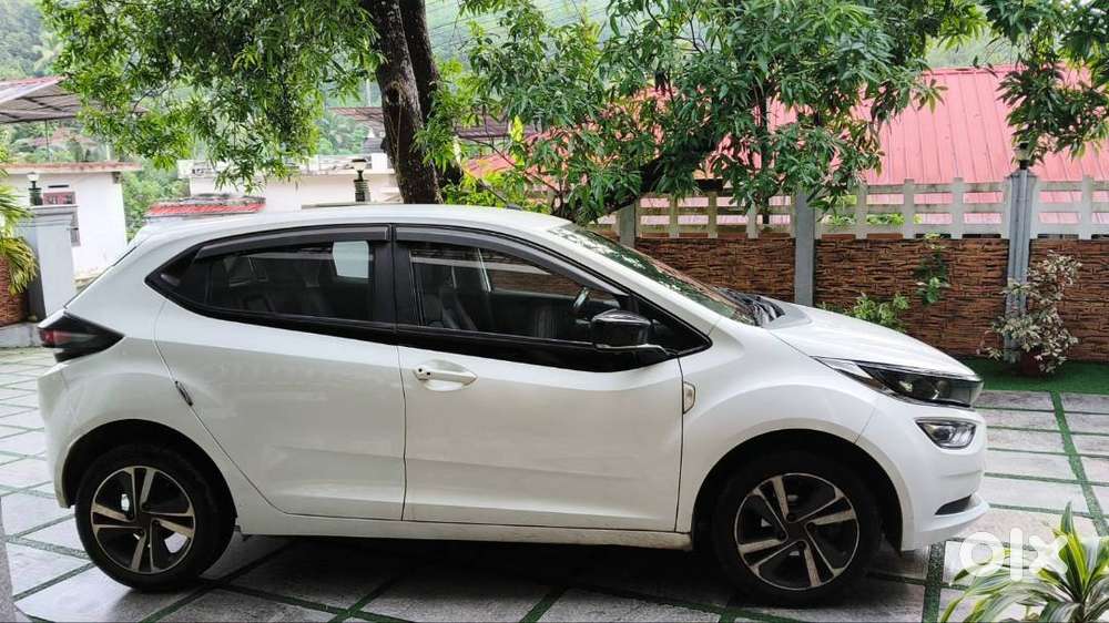 Tata Altroz 2021 Petrol Top Model Well Maintained