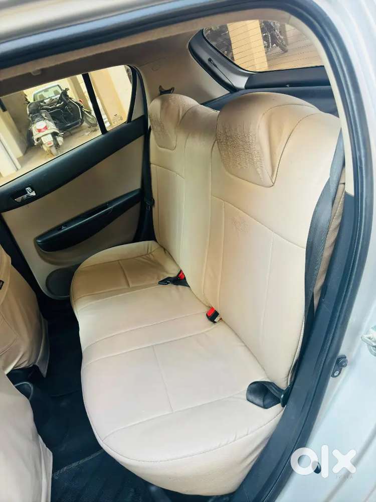 Hyundai I20 Magna O Petrol 2012 1st Owner Good Condition 245000 Negoti