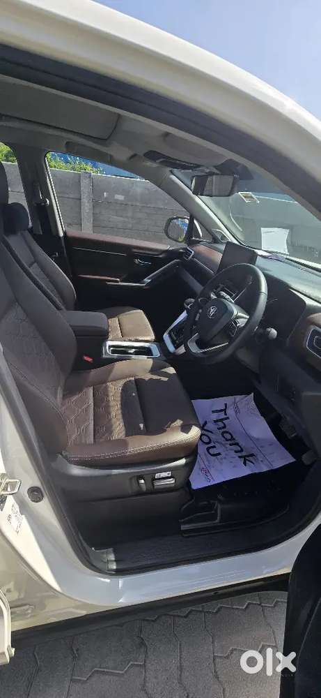 Toyota Innova Hycross Zx 2023 June Model