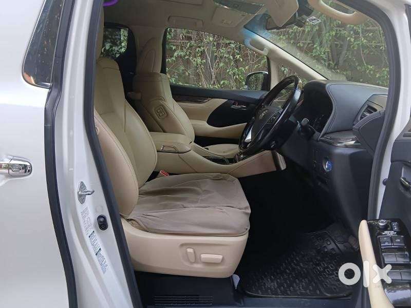 Toyota Vellfire Vip – Executive Lounge, 2022, Petrol