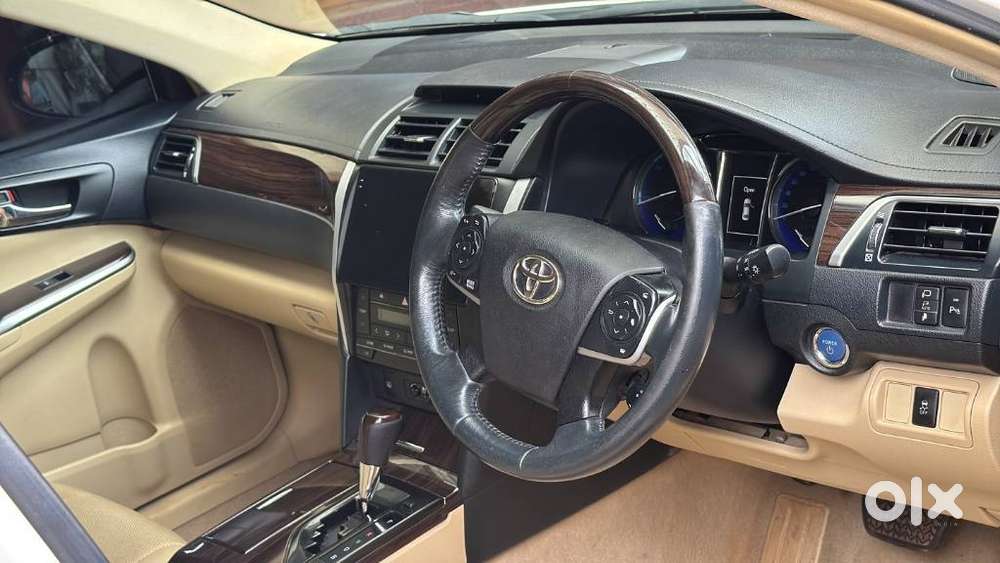 Toyota Camry Hybrid, 2016, Petrol