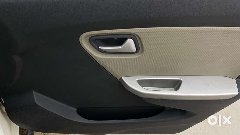 Maruti Suzuki Alto K10 Vxi, 2015, Petrol