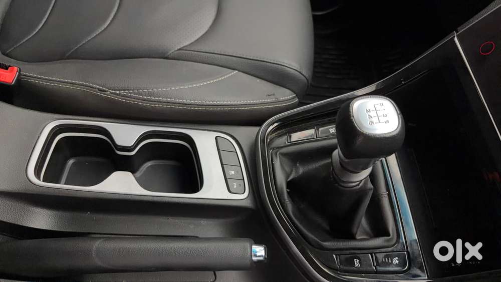 Mg Hector Plus Sharp Pro Blackstorm 2.0 Turbo Diesel 7 Str, 2024, Di..