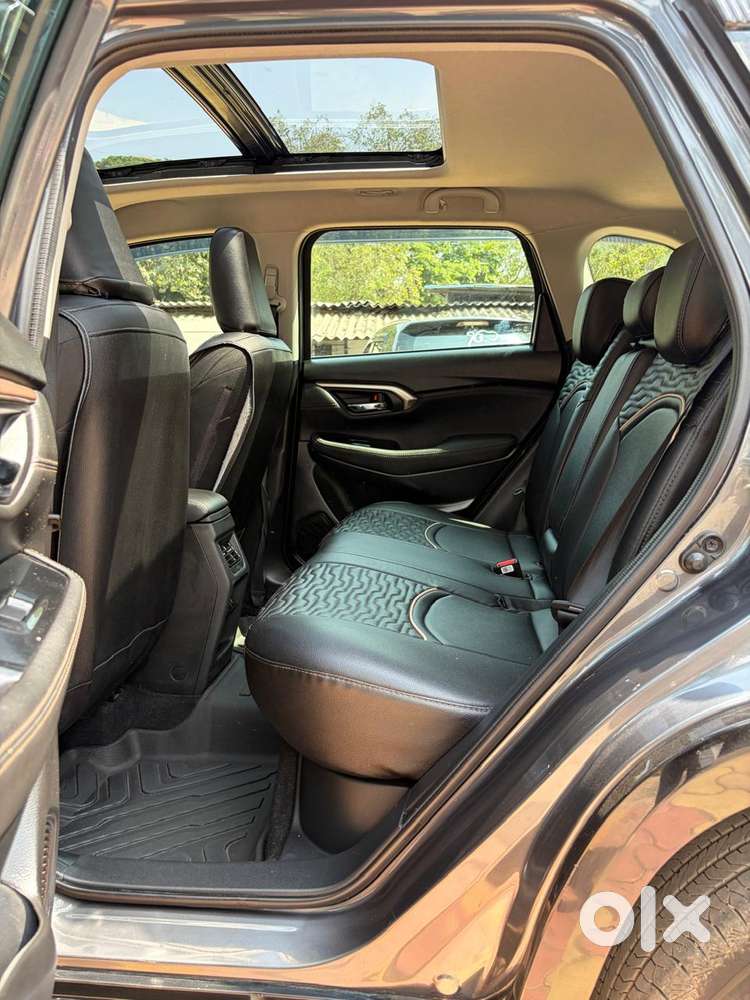 Maruti Suzuki Grand Vitara 1.5 Alpha Smart Hybrid At, 2024, Petrol