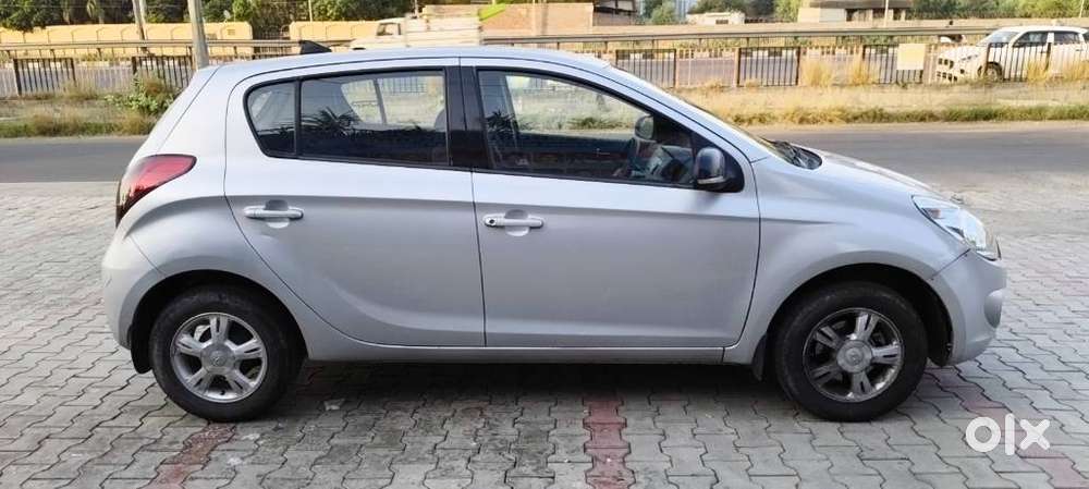 Hyundai I20 Sportz 1.4 Crdi 6 Speed Bs-iv, 2011, Diesel