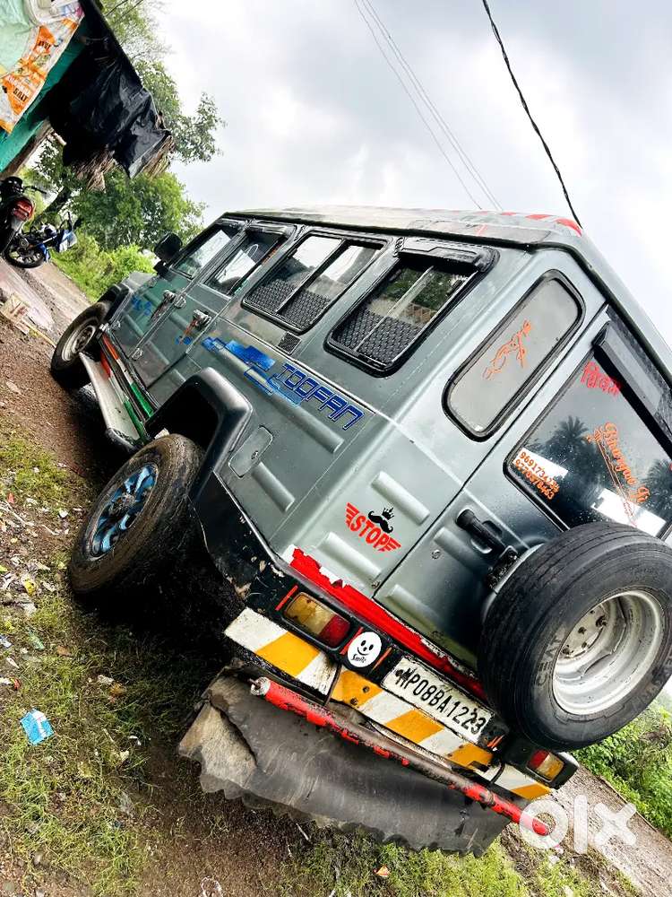 Force Motors Trax 2012