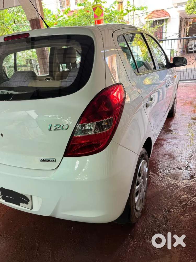 Hyundai I20 2011 Petrol Good Condition Family Car