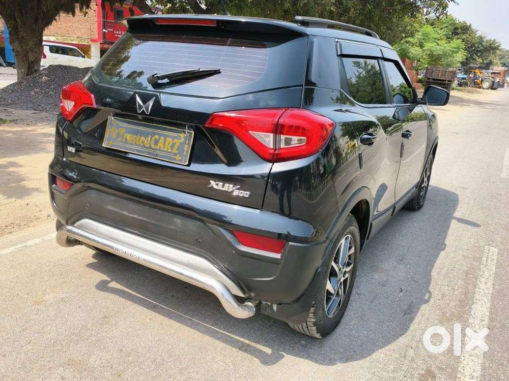 Mahindra Xuv300 W8 Option Diesel, 2023, Diesel
