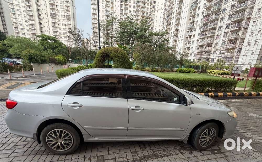Toyota Corolla Altis 2010