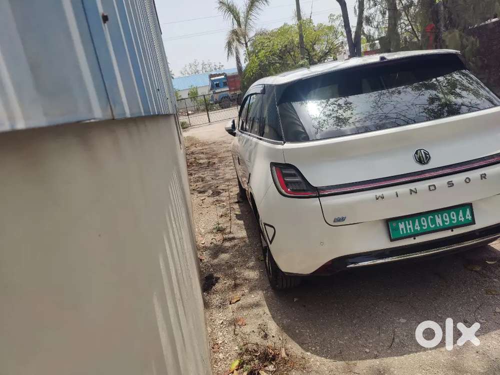 Mg Windsor Ev Essence 2025