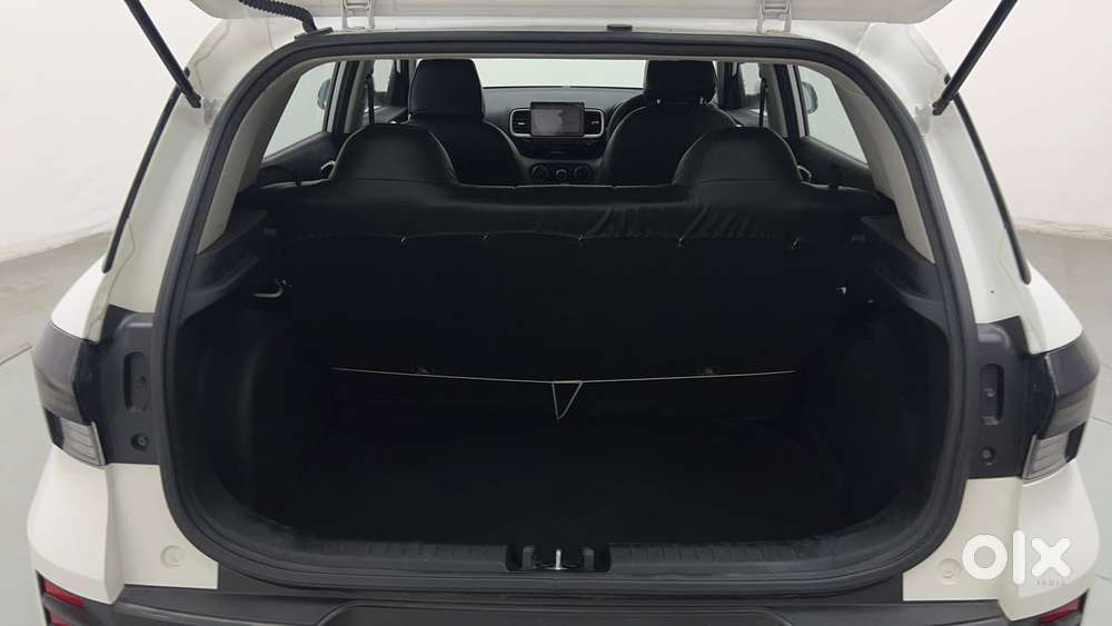 Hyundai Venue 1.2 S (o), 2022, Petrol