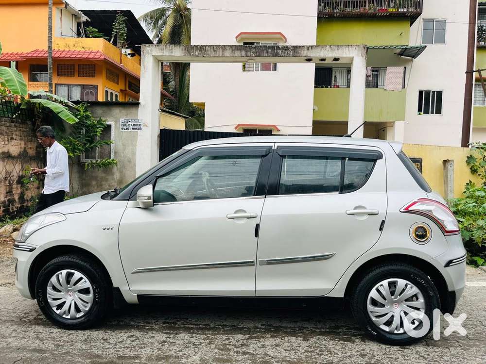 Maruti Suzuki Swift Vxi, 2017, Petrol