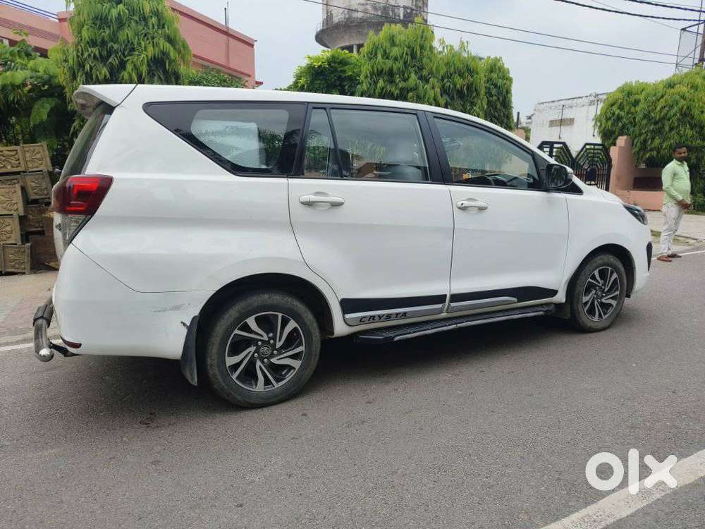 Toyota Innova Crysta 2.4 G Mt, 2021, Diesel