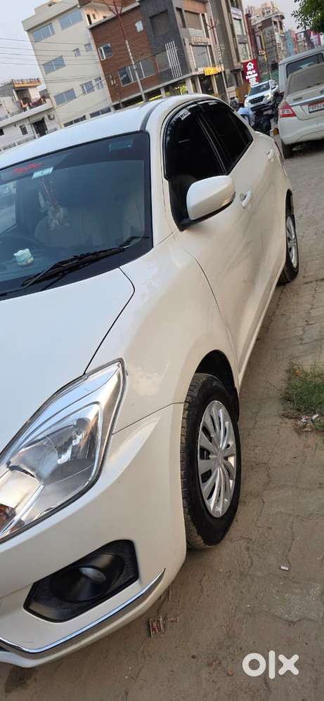 Maruti Suzuki Swift Dzire Amt Vdi, 2018, Diesel