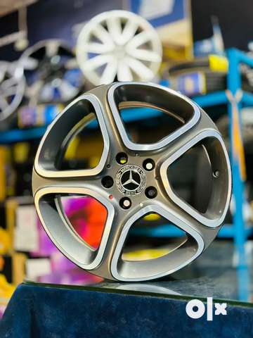 Mercedes Benz 17 inch 5 112pcd Diamond cut OEM alloys Set of 4