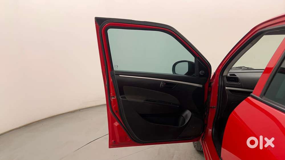 Maruti Suzuki Swift 1.2 Lxi (o), 2015, Petrol