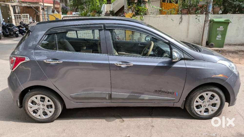 Hyundai Grand I10 1.2 Sportz(o) Dual Tone, 2014, Petrol