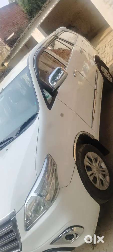 Toyota Innova 2015 Diesel 110000 Km Driven