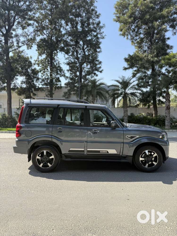 Mahindra Scorpio Classic 2.2 S 11 Mt 7 Str, 2024, Diesel