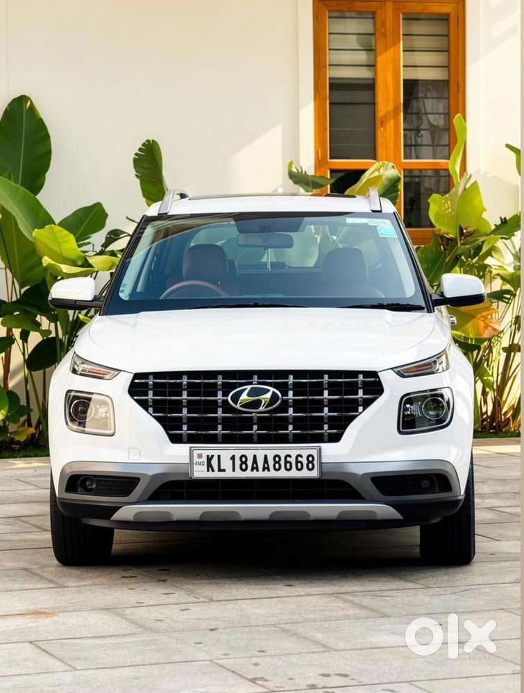 Hyundai Venue 2021 Diesel 61000 Km Driven