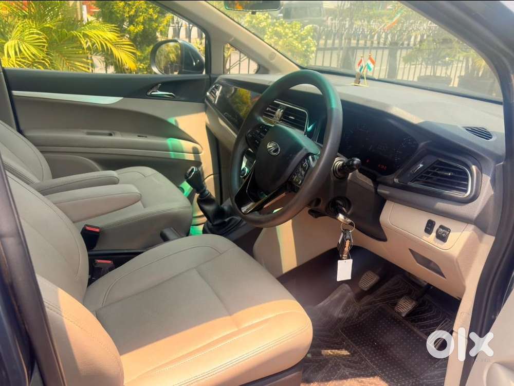 Mahindra Marazzo M8, 2018, Diesel