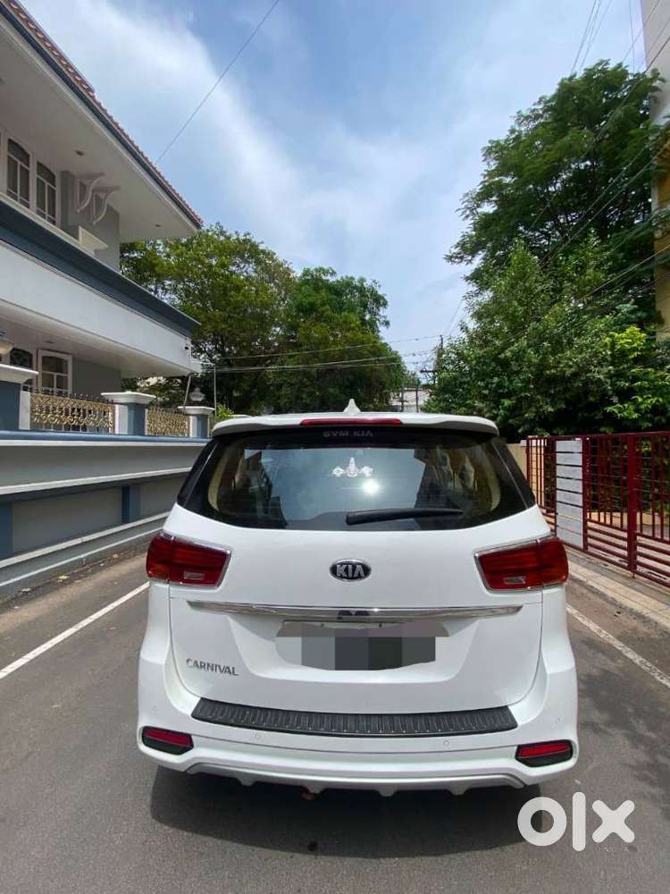 Kia Carnival Premium, 2021, Diesel