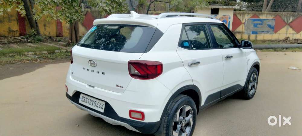 Hyundai Venue Sx Plus Turbo Dct, 2019, Petrol