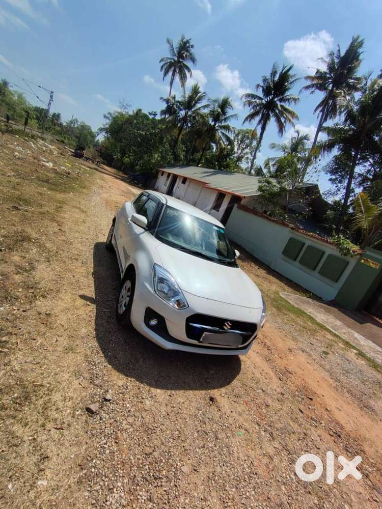 Maruti Suzuki Swift Vxi + Manual, 2023, Petrol