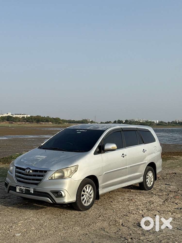 Toyota Innova Diesel 2012 Car
